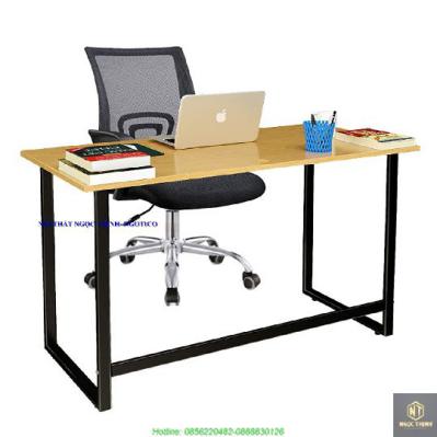 Bộ Bàn Oak-F Đen Và Ghế Đen NGOTICO NTC517